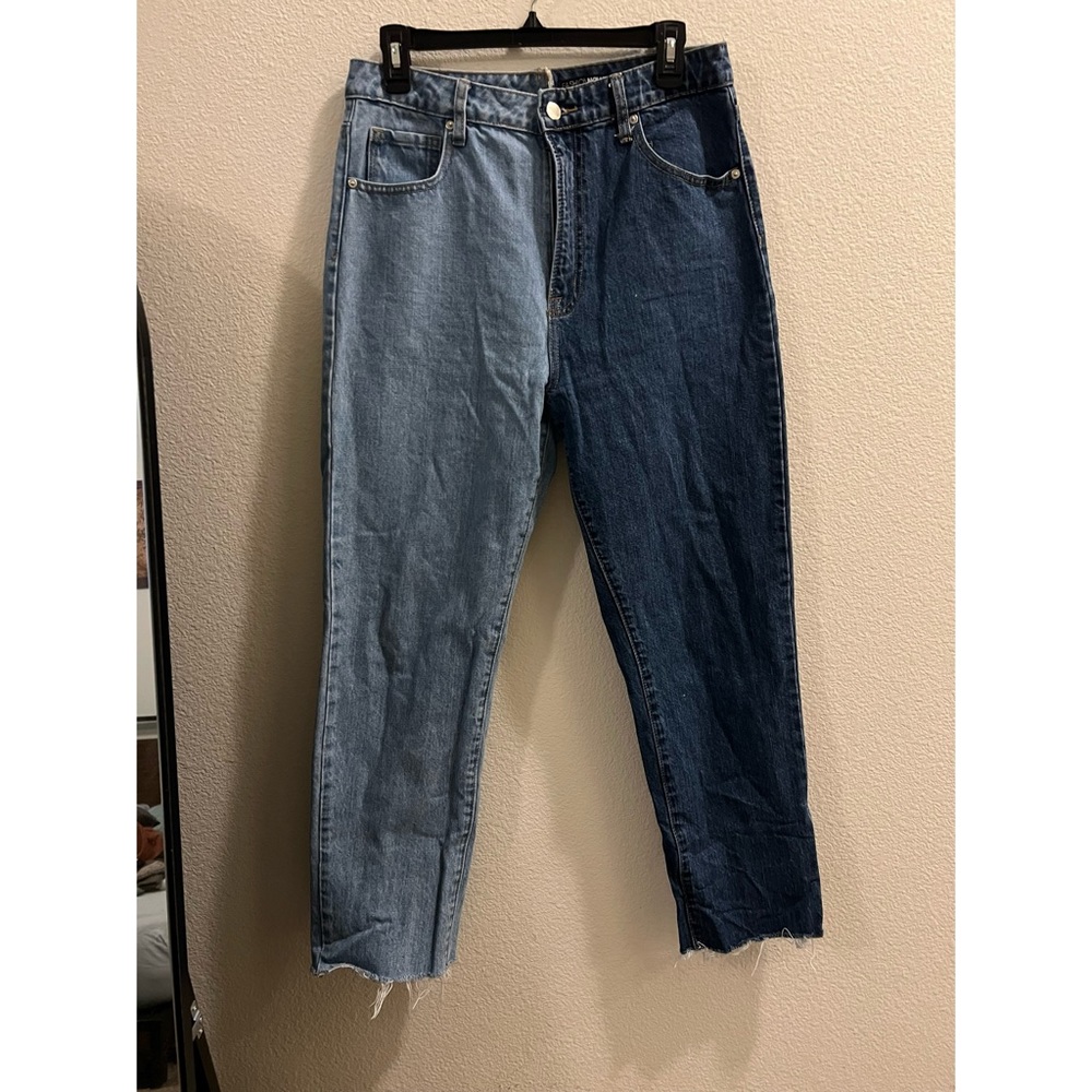 Super cute jeans! Straight legged, multi color, high rise!